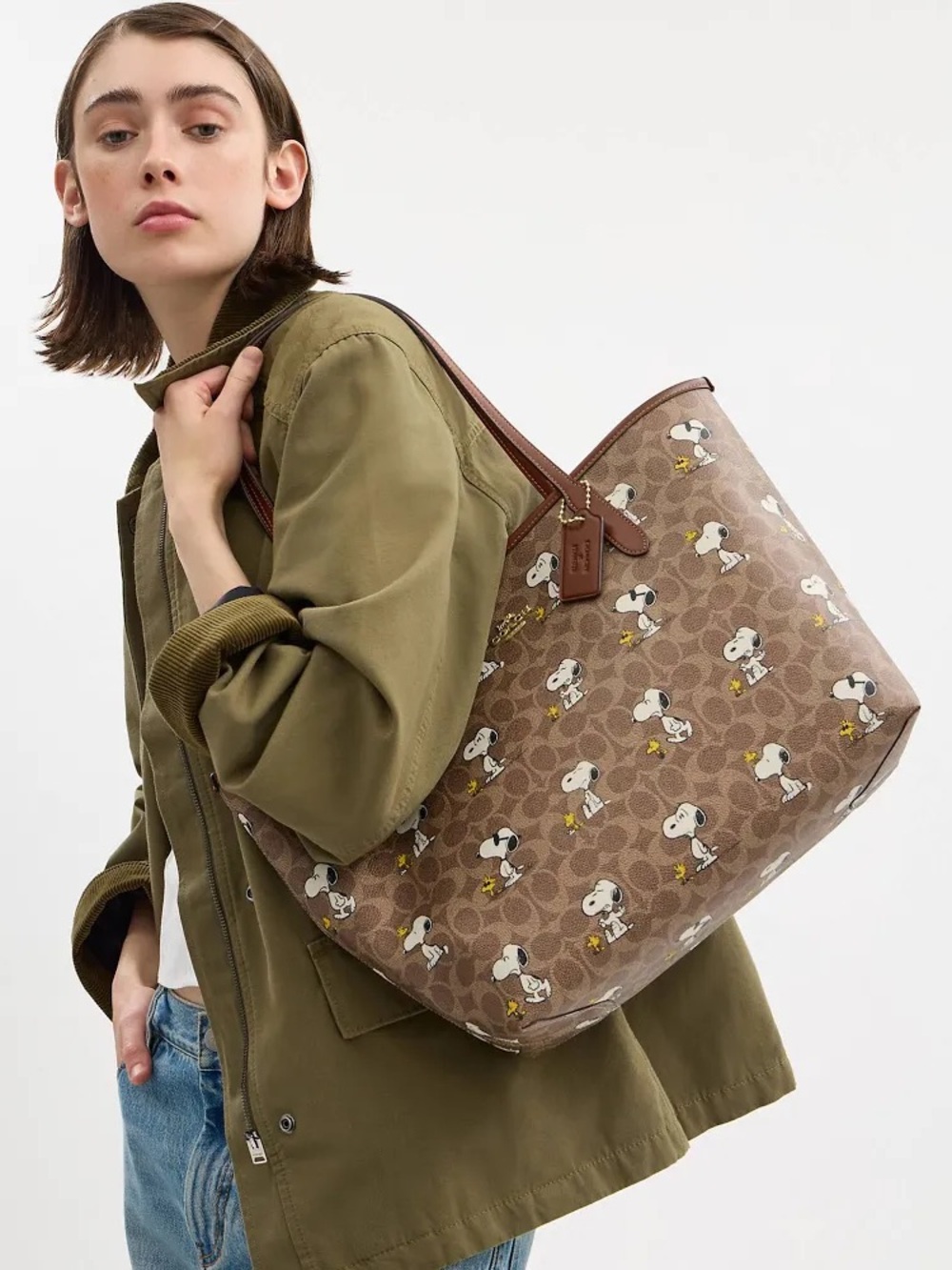 Coach x Peanuts Leather Logo Tote - Picture 4 of 7